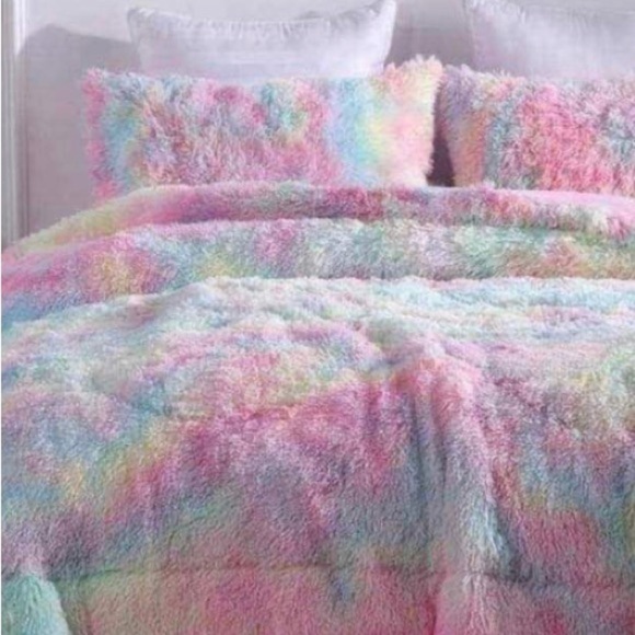 BNWT Shaggy Rainbow Blanket w Shams - Picture 2 of 2